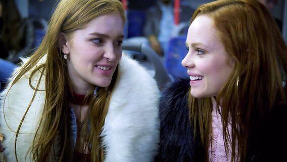 Две рыжие лесби трахнули негра слизнув сперму с члена