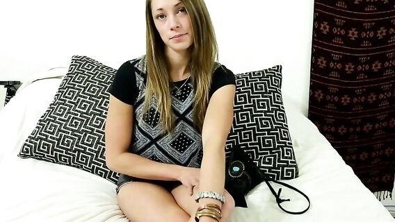 Заплатил денег и трахнул стройную девушку на кастинге